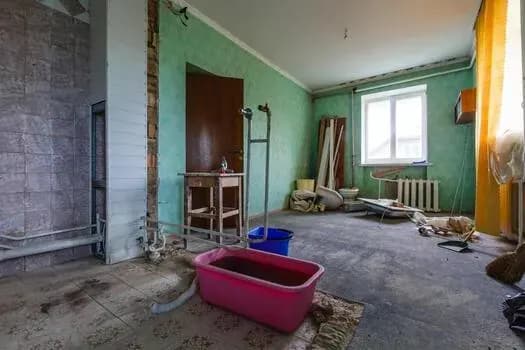 Maison humide à Verviers : débarras et assainissement
