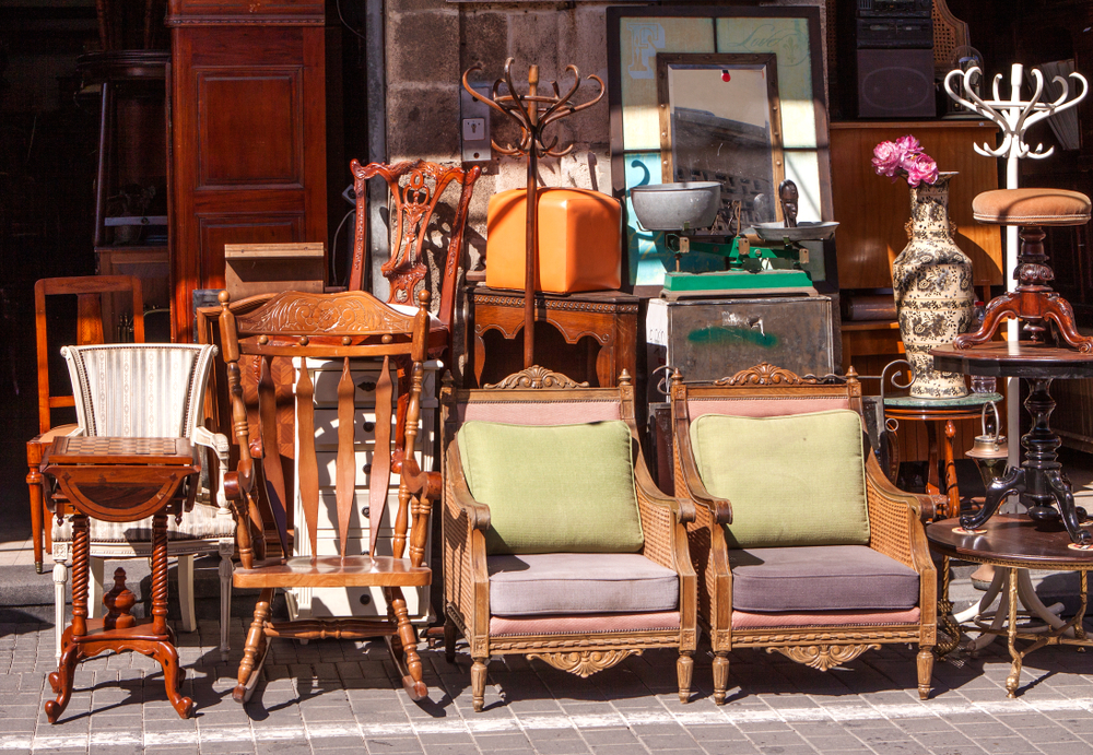 Carton de dons bien emballé prêt pour enlèvement